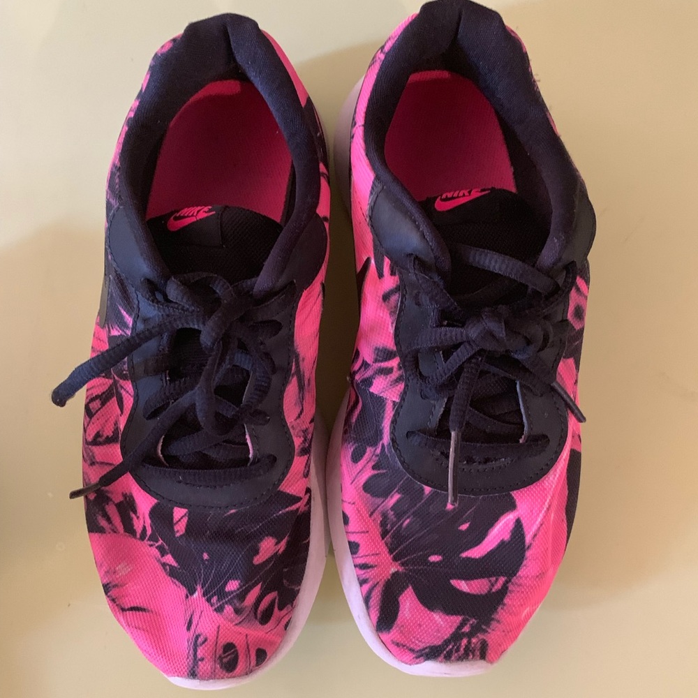 NIKE SHOES - kids